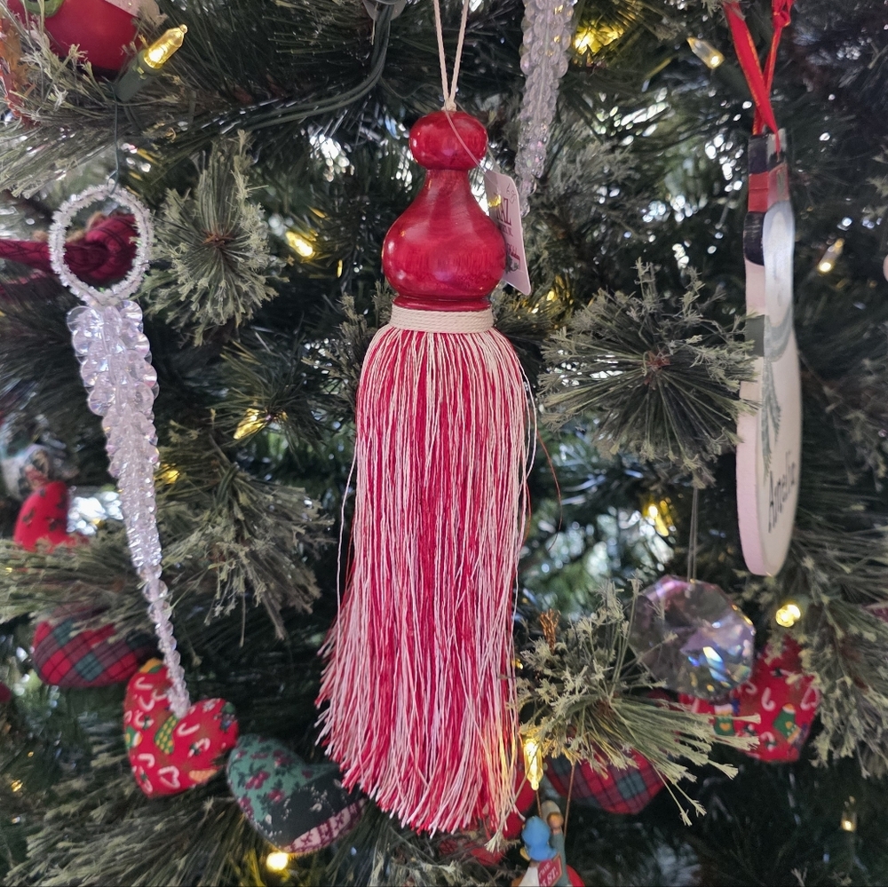 Elegant Red Tassel Christmas Ornament